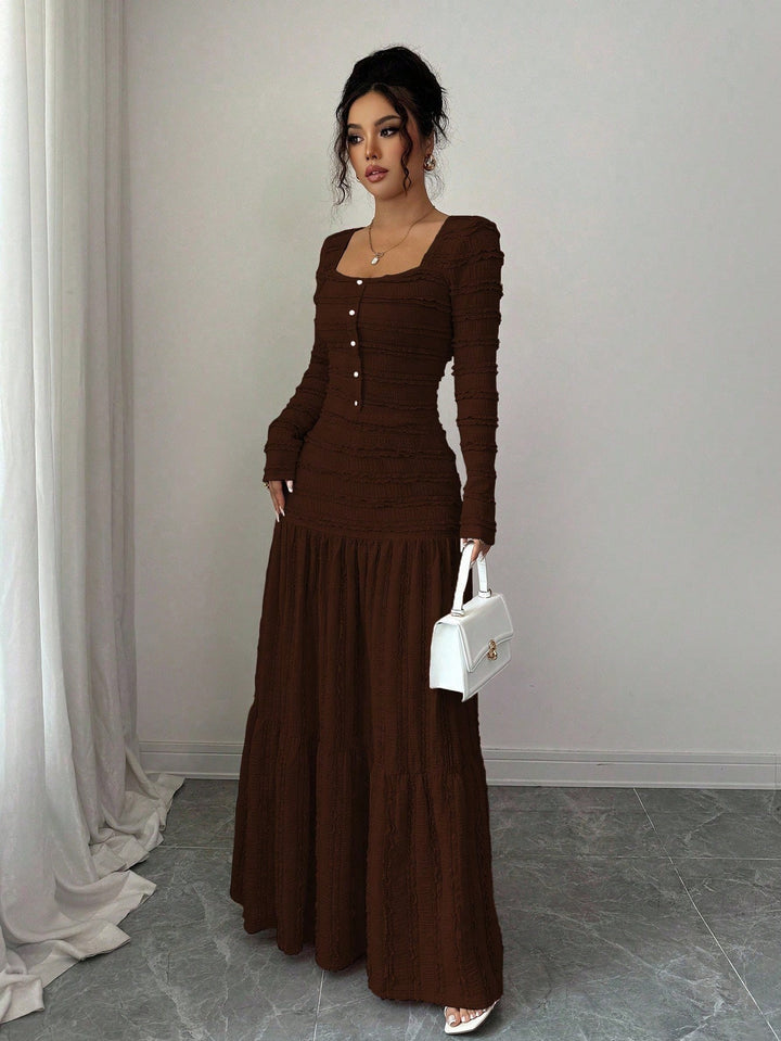 Damen Figurbetontes strukturiertes Maxikleid mit quadratischem Ausschnitt und Knopfleiste Drune