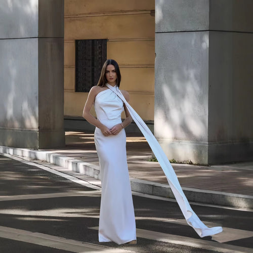 Damen Abendkleid mit asymmetrischem Schnitt und elegantem Stehkragen Drune