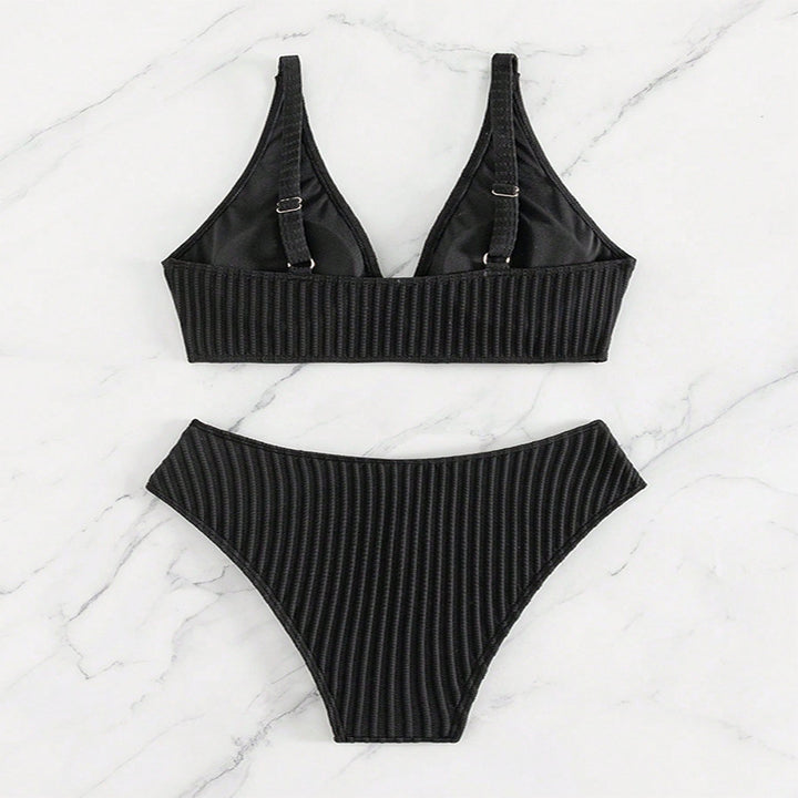 Damen Triangel-Bikini-Set mit hoch geschnittenem Slip und strukturiertem Oberteil Drune