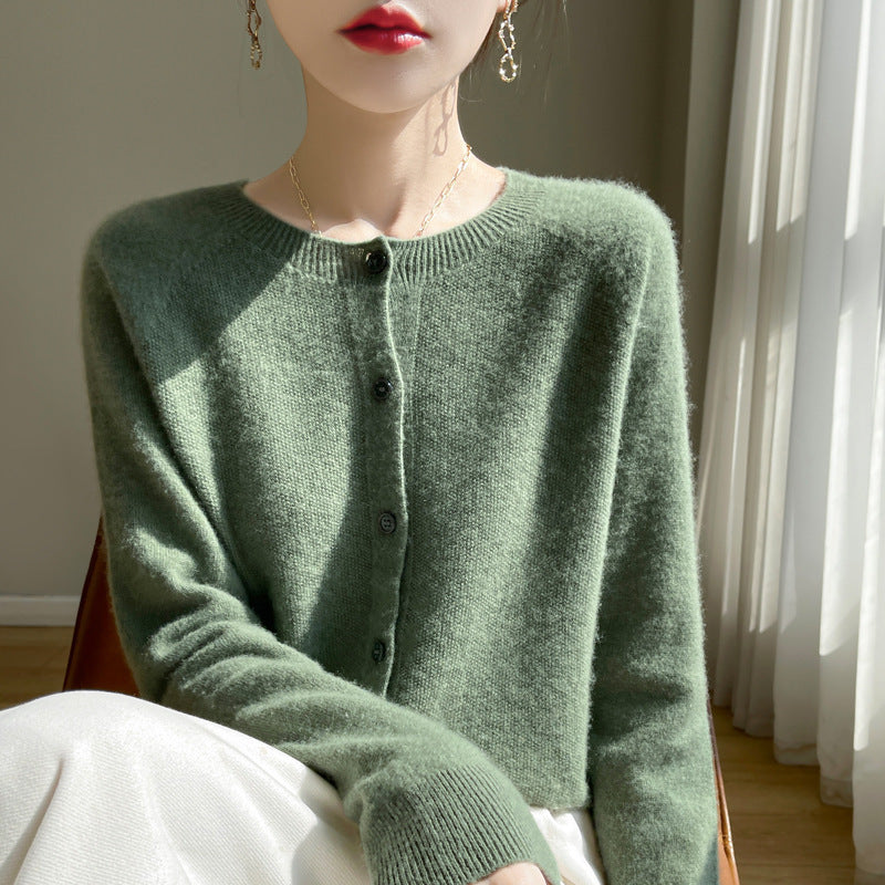 Damen Kurzgeschnittener Feinstrick-Cardigan mit Rundhalsausschnitt und schimmernder Knopfleiste Drune