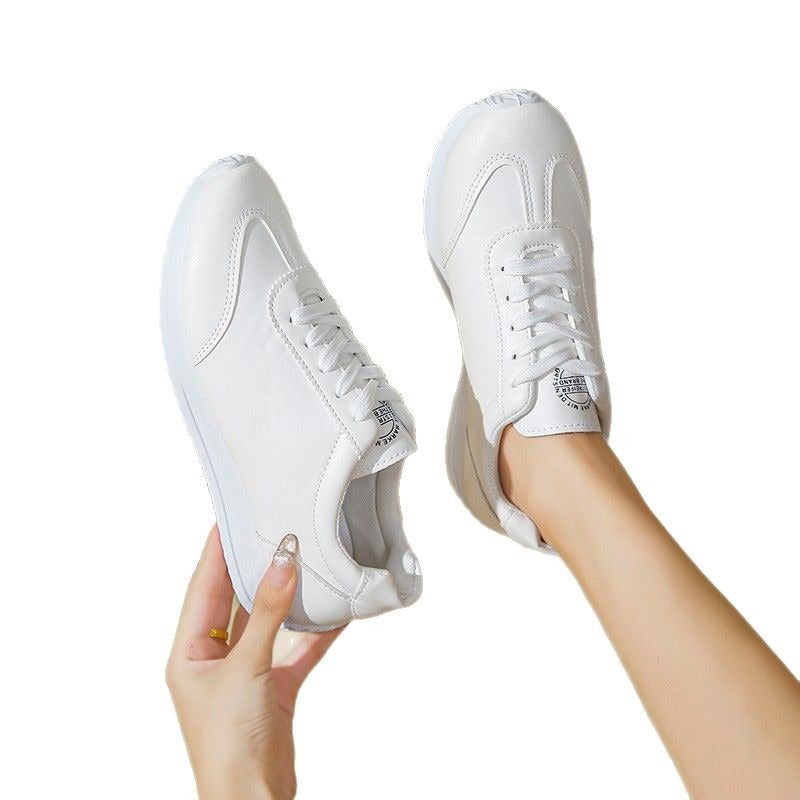 Damen Sneaker mit leichter Keilsohle und kontrastfarbenem Fersenpatch Drune