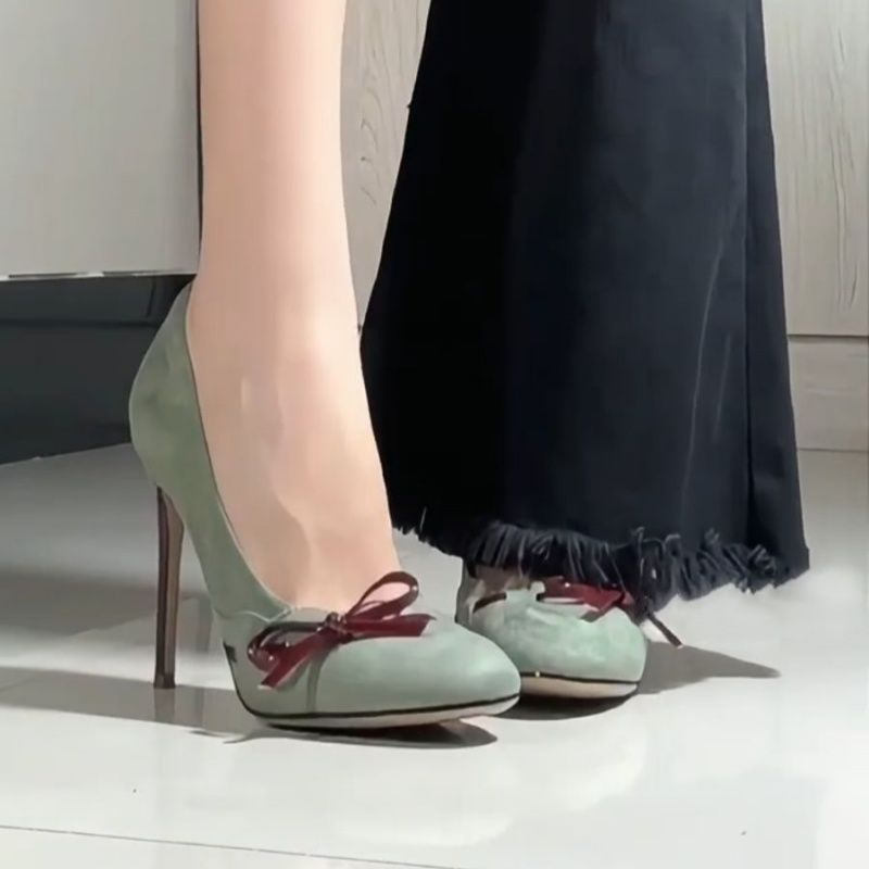 Damen Elegante Wildleder-Pumps mit Schleifenapplikation und sculpted Stiletto-Absatz Drune