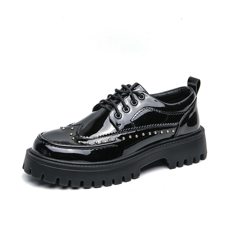 Damen Plateau-Brogue Derby mit markanter Profilsohle und Lacklederoptik Drune