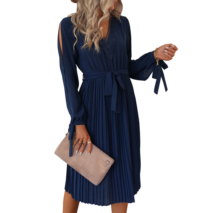Damen Plissiertes Chiffon‑Look Midikleid mit V‑Ausschnitt und Spitzeneinsatz sowie Bindegürtel Drune
