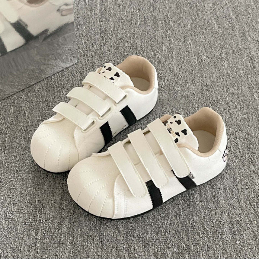 Damen Sneakers mit praktischem Klettverschluss und stylischen Tierapplikationen Drune