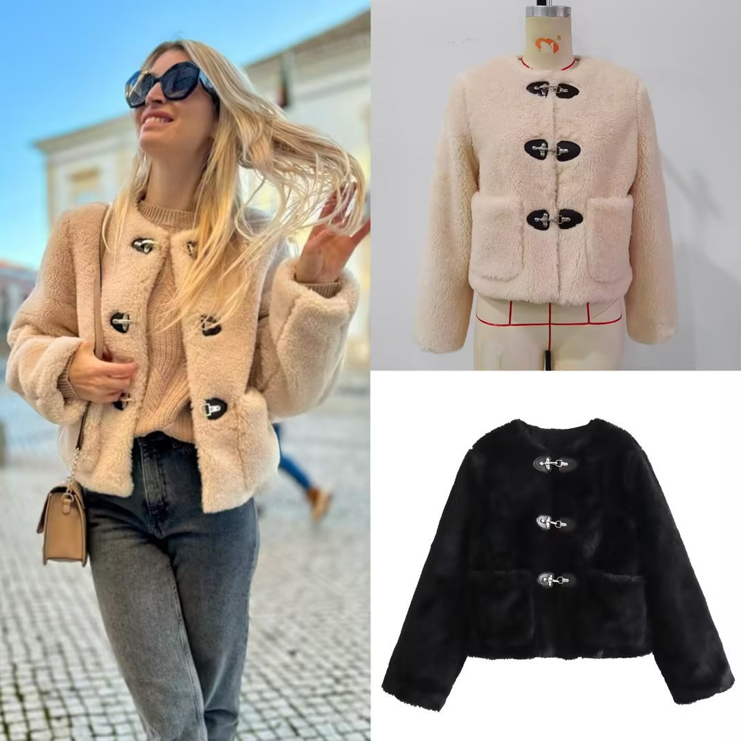 Damen Kurze Teddyjacke aus Faux-Fur mit Knebel-Verschlüssen und aufgesetzten Taschen Drune