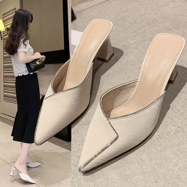 Damen elegante Mules mit spitzem Zehenbereich und schickem Glanz Drune