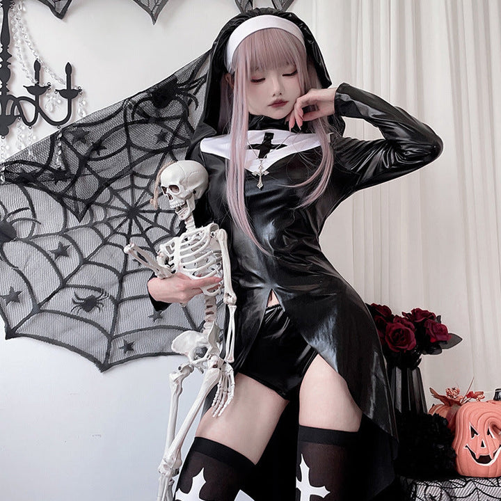 Damen Gothic Nonnenkostüm mit ausdrucksstarkem Design und transparentem Überrock Drune