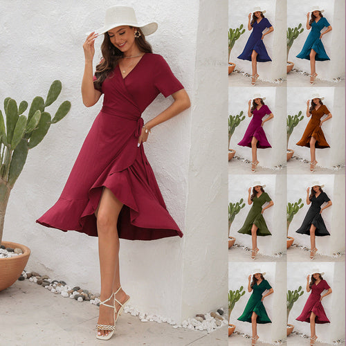 Damen Elegantes Wickelkleid mit schwungvollem Saum und praktischen Seitentaschen Drune