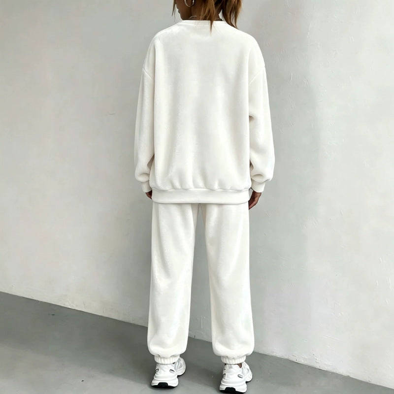 Damen Kuscheliges Velours-Lounge-Set mit Oversize-Sweatshirt und Joggerhose Drune