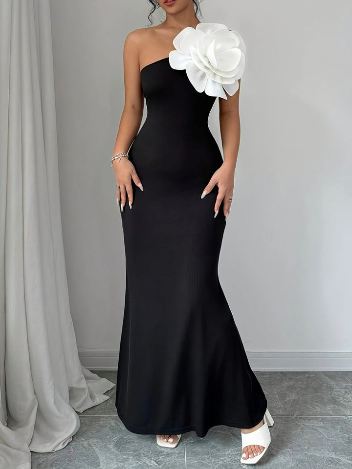 Damen figurbetontes Maxikleid mit asymmetrischem Design und dekorativer Blütenapplikation Drune