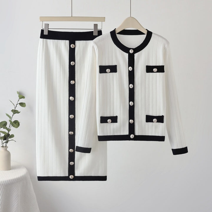 Damen stylisches Strickensemble mit dekorativen Knöpfen und Taschen Drune