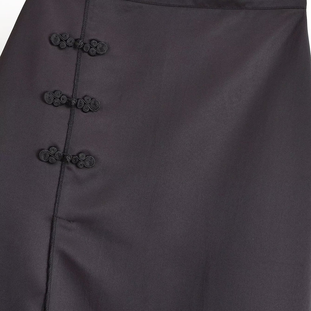 Damen Satin-Midirock mit hohem Bund, seitlichem Schlitz und dekorativen Froschverschlüssen Drune
