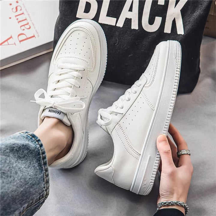 Unisex minimalistische Low-Top Court-Sneaker mit perforiertem Obermaterial, gepolstertem Fersenkragen und stoßdämpfender Laufsohle Drune
