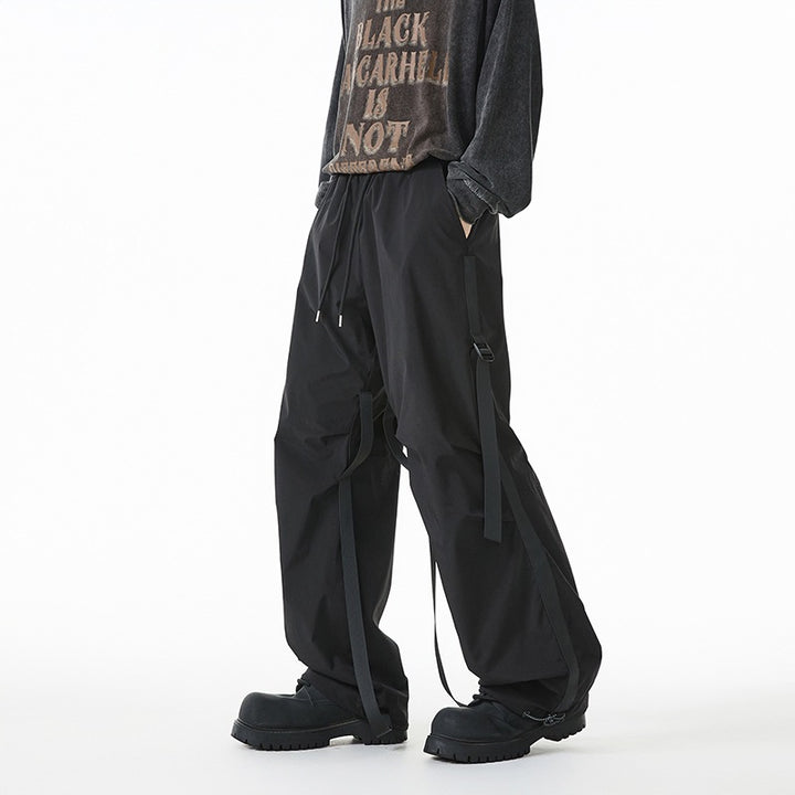 Damen Weite Tech-Cargo-Hose mit Tunnelzugbund, Beinriemen und wasserabweisender Nylon‑Optik Drune