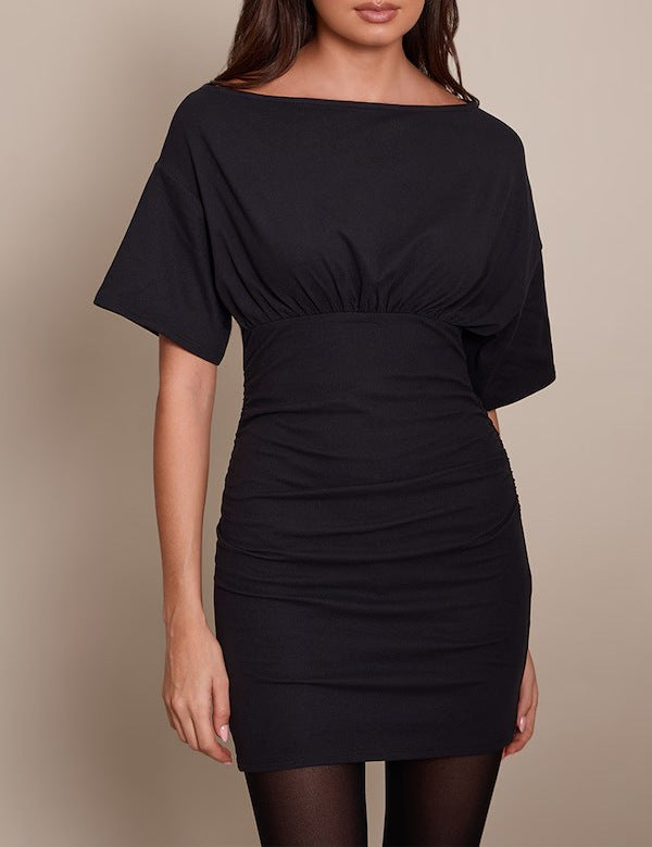 Damen Figurnahes Mini-Kleid mit U‑Boot‑Ausschnitt, Taillenraffung und Fledermausärmeln Drune
