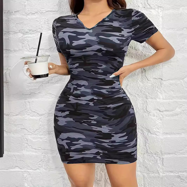 Damen Kurzarm Kleid im angesagten Camouflage-Stil mit figurbetontem Schnitt und V-Ausschnitt Drune