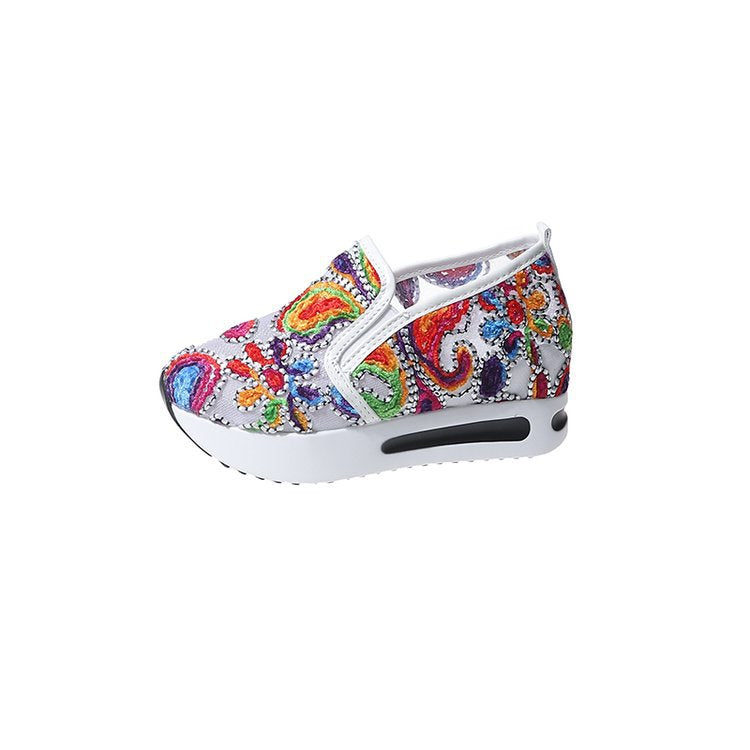 Damen Slip-On Keil-Sneaker mit besticktem Canvas-Obermaterial und luftgepolsterter Plateau-Sohle Drune