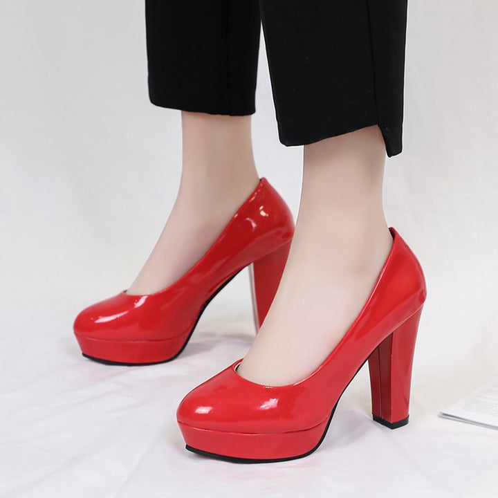 Damen Plateau-Pumps mit elegantem Hochglanz und bequemem Fußbett Drune