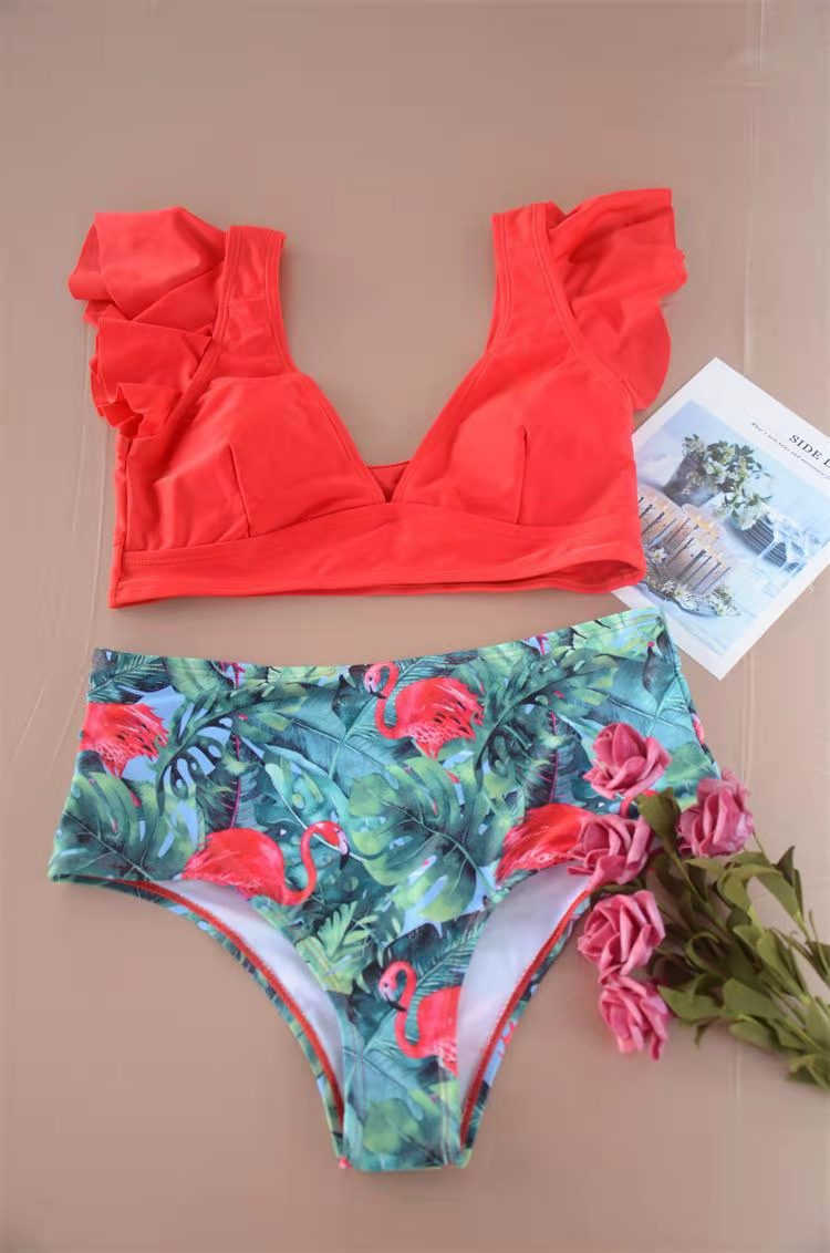 Damen Hochgeschnittener Bikini mit voluminösen Rüschendetails Drune