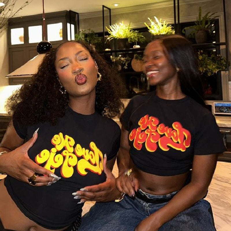 Damen Crop-T-Shirt mit kreativem Schriftzug und modernem Design Drune