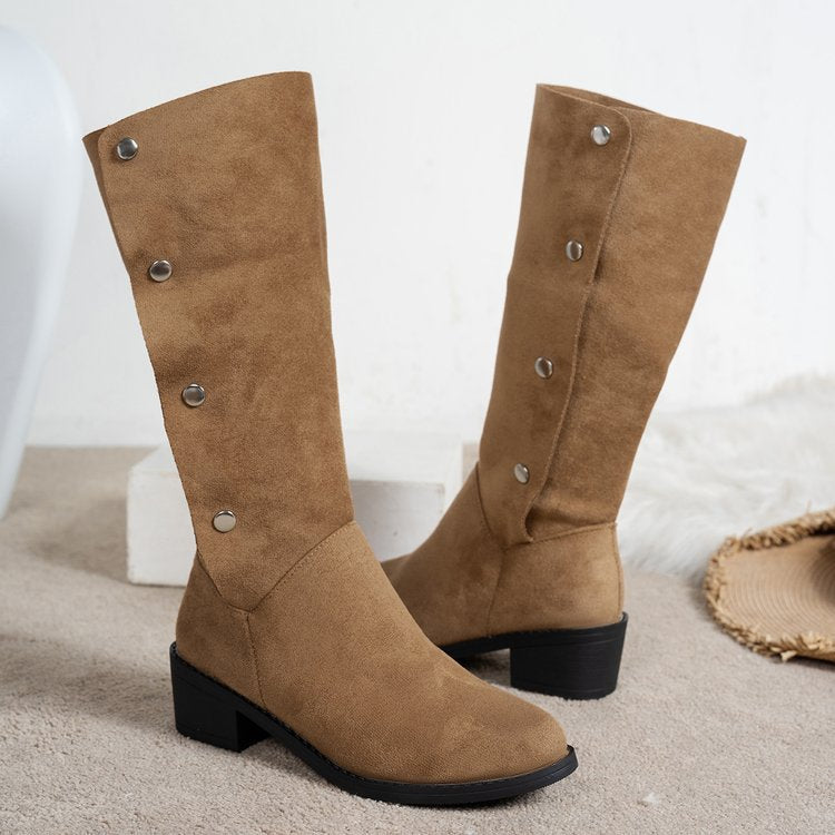 Damen Elegante Stiefel aus weichem Wildleder mit modischen Knopfdetails Drune