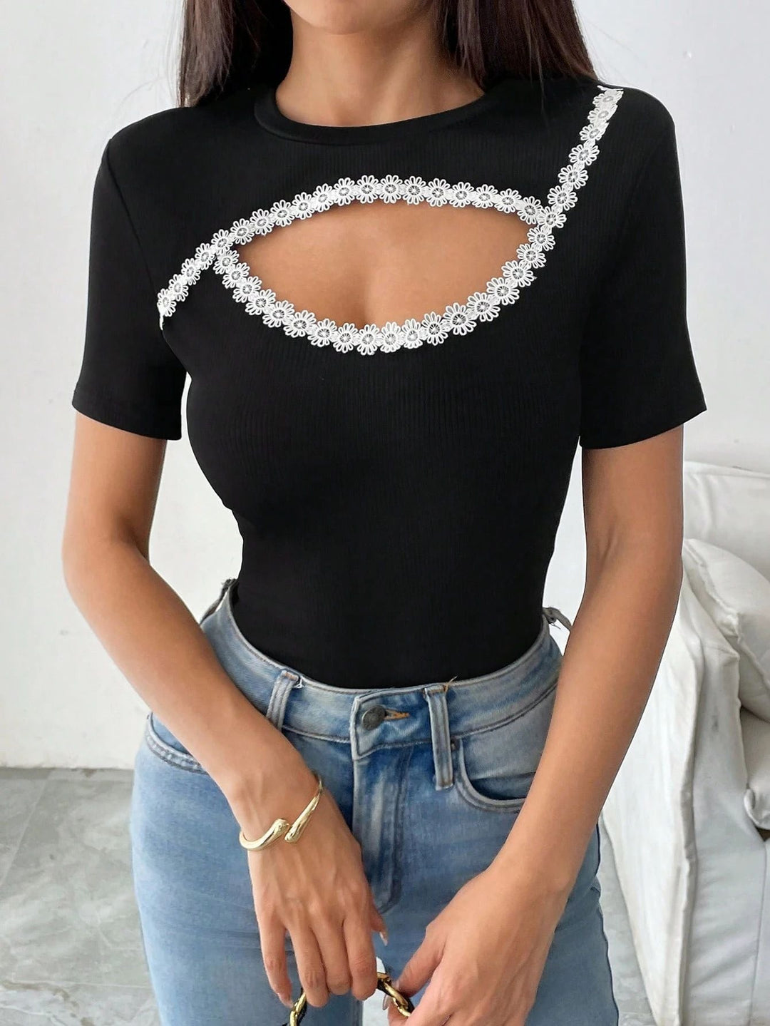 Damen Cut-Out Body mit floralen Details Drune