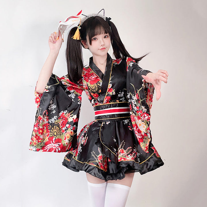 Damen Kimono Kleid mit einem verspielten Schnitt und floralen Akzenten Drune