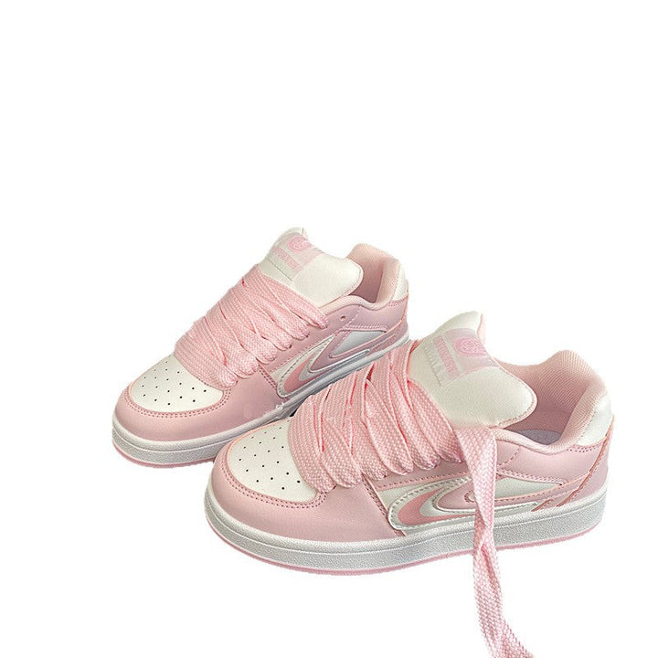 Damen Sneakers im trendigen Design mit dicker Laufsohle und aufregenden Schnürdetails Drune