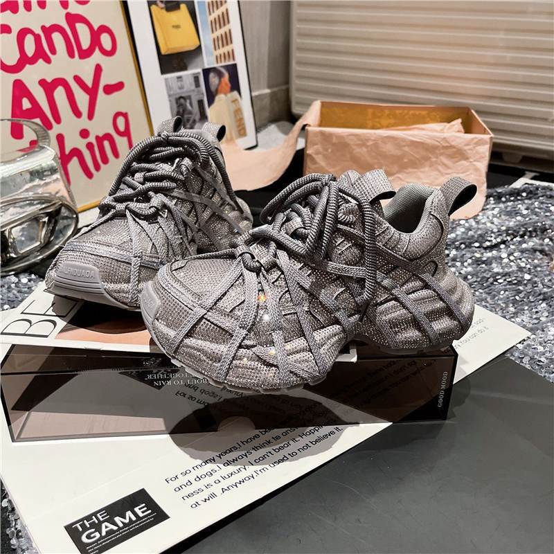 Damen Glamouröse Chunky‑Sneaker mit komplettem Strassbesatz und profilierter Gummisohle Drune