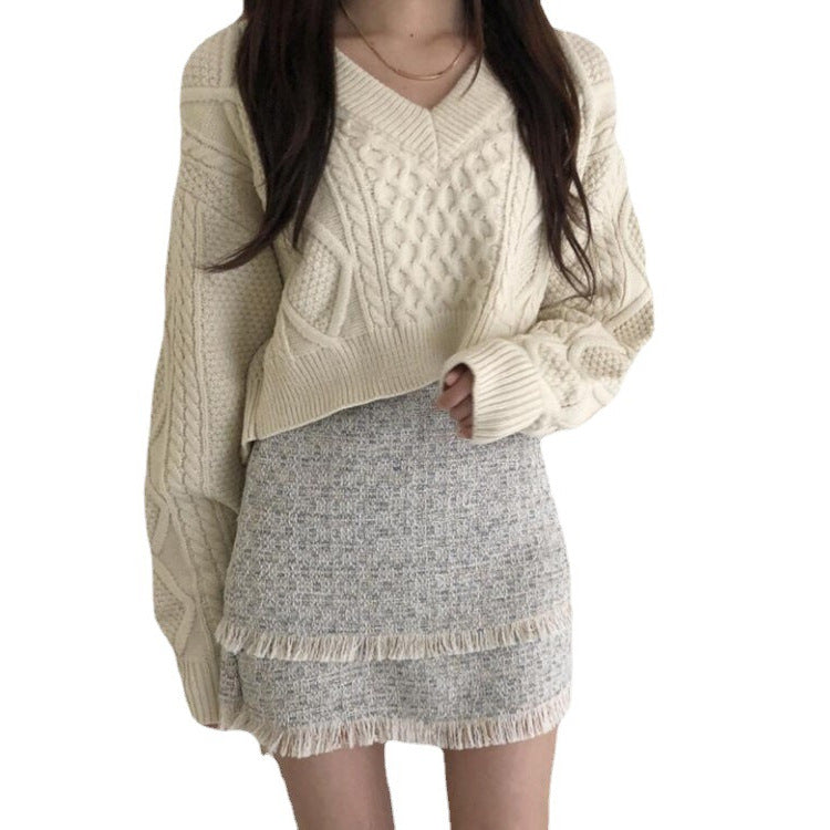 Damen Lange Strickjacke mit Taillengürtel und kunstvollem Zopfmuster Drune