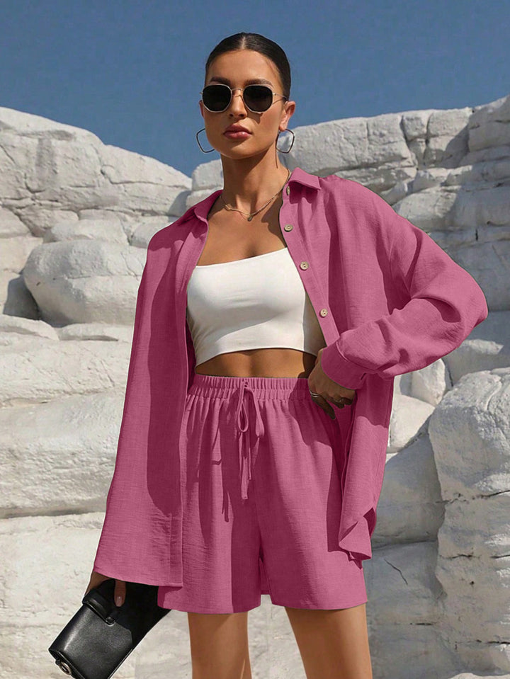 Damen lässiges Set aus oversized Hemd und kurzen Shorts Drune