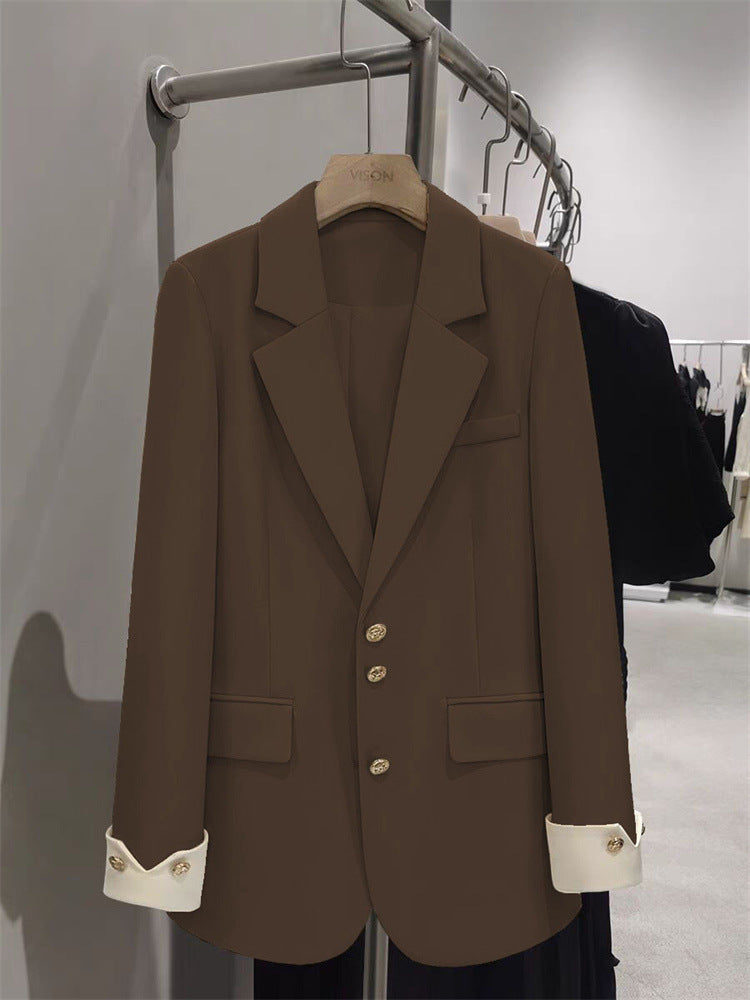 Damen Eleganter Blazer mit goldenen Knopfdetails Drune