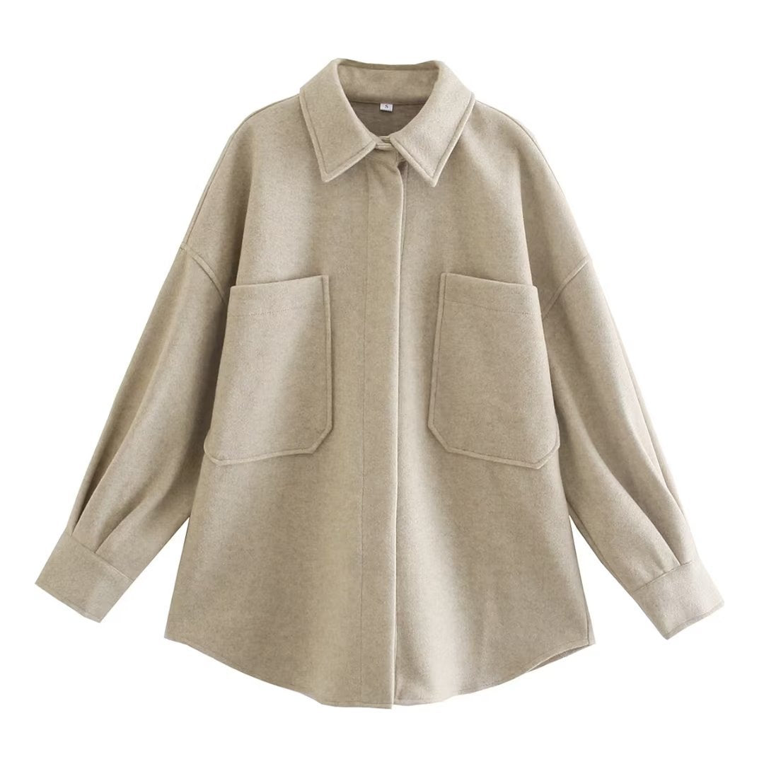 Damen nan kastige Hemdjacke im Oversize Cut mit großen aufgesetzten Taschen und abgerundetem Saum Drune