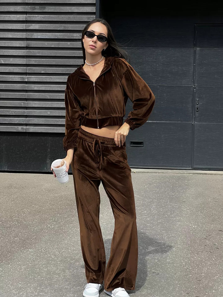 Damen weiches Velours-Lounge-Set mit kurzer Reißverschluss-Kapuzenjacke und weiter High-Waist-Hose Drune
