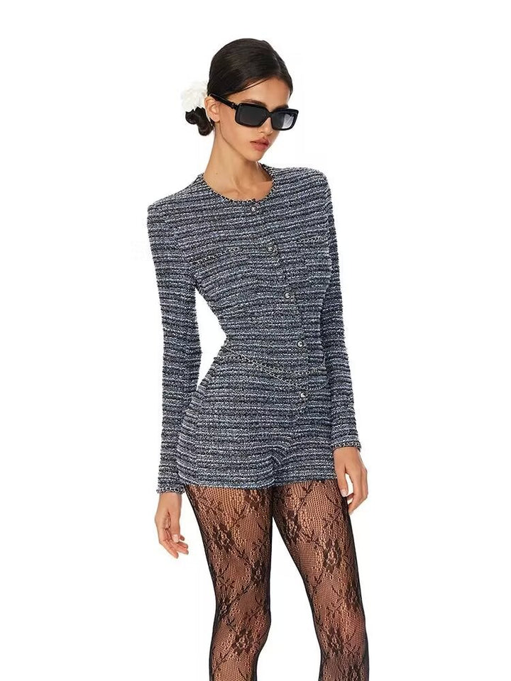 Damen Bouclé-Shorts-Overall mit taillierter Silhouette, Knopfleiste und Zierkette Drune