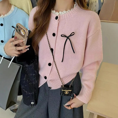 Damen bequeme Strickjacke mit dekorativen Knöpfen und Schleifenakzenten Drune