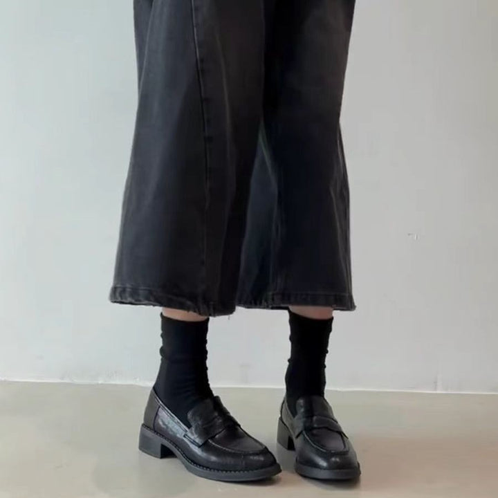 Damen Leder-Penny‑Loafer mit gesteppter Kappnaht und niedrigem Blockabsatz Drune