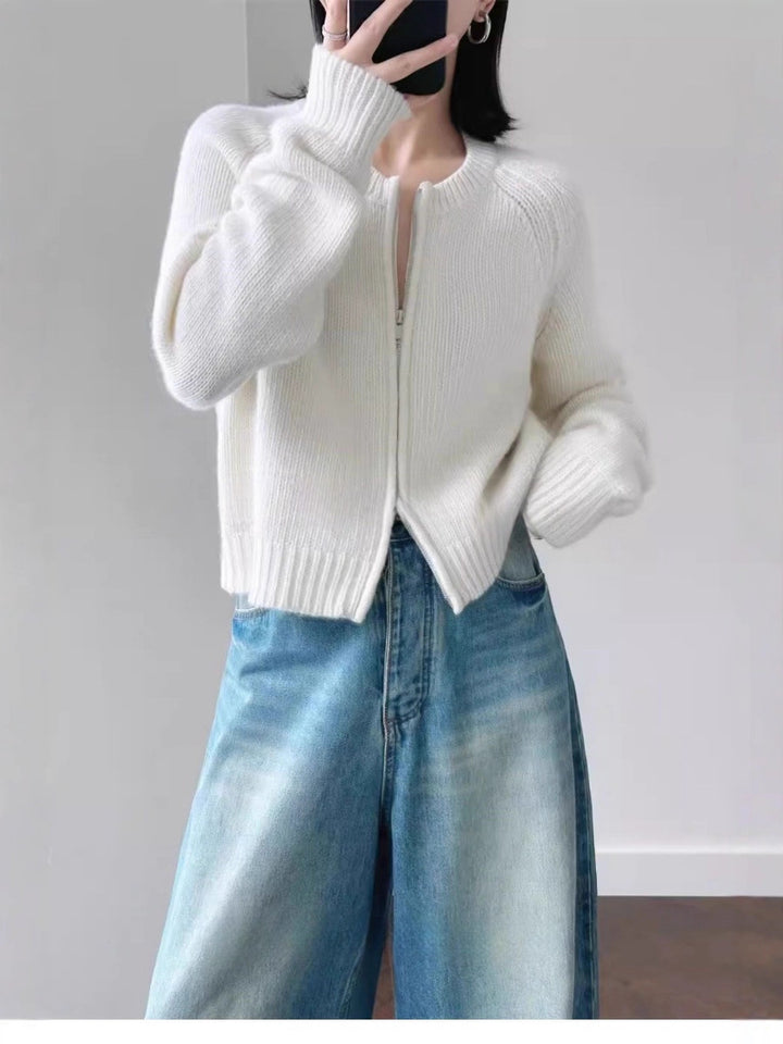 Damen Kurzjacke aus softem Feinstrick mit durchgehendem Reißverschluss und geripptem Saum Drune