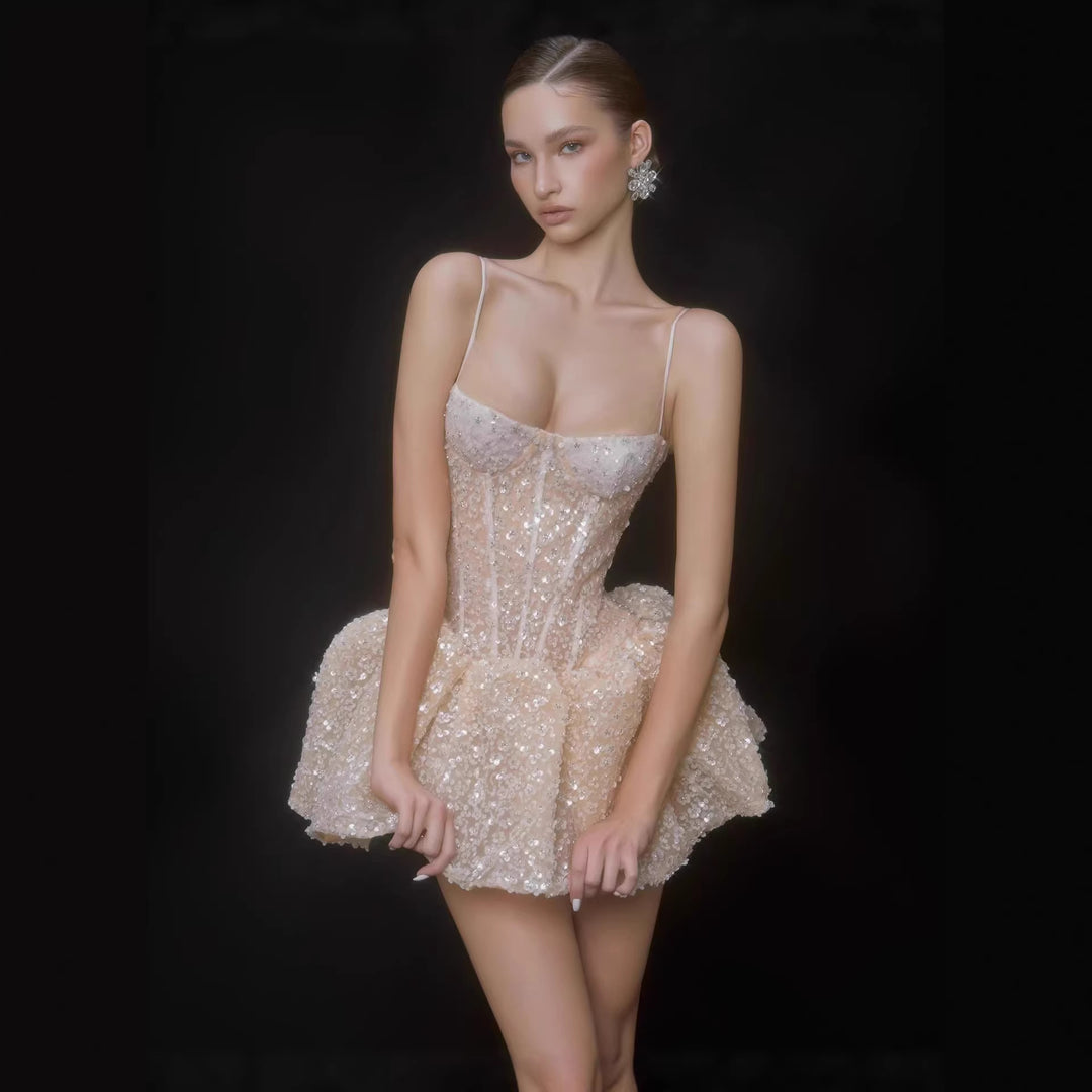 Damen Glamouröses Cocktailkleid mit funkelnden Pailletten und ausgefallener Rockform Drune