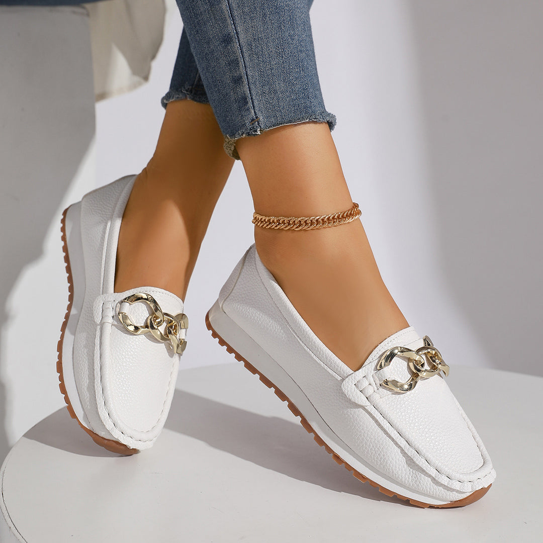 Damen Modische Mokassin‑Slipper mit goldener Gliederkette und profilierter Gummisohle Drune
