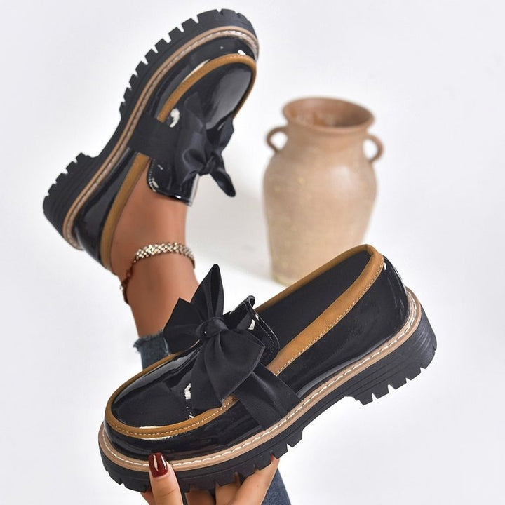 Damen nan Lack-Loafer mit großer Zierschleife und profilierter Gummisohle Drune