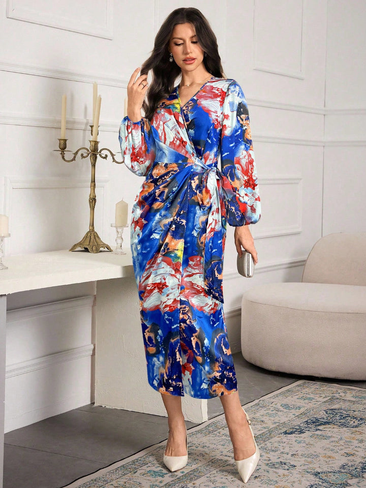 Damen Elegantes Wickelkleid mit floralen Akzenten Drune