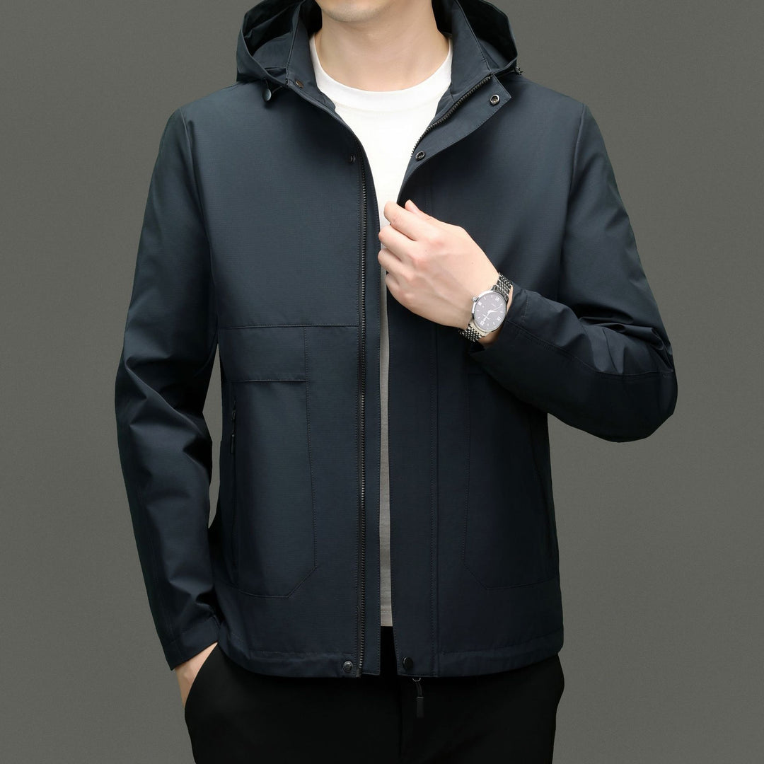 Herren leichte Übergangsjacke mit wasserabweisendem Material und praktischen Taschen Drune