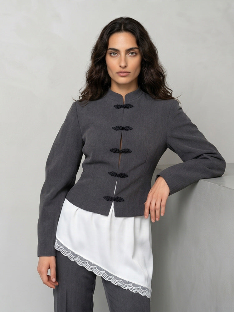 Damen Taillierter Cropped-Blazer mit Mandarin-Kragen und Zierknotenverschluss Drune