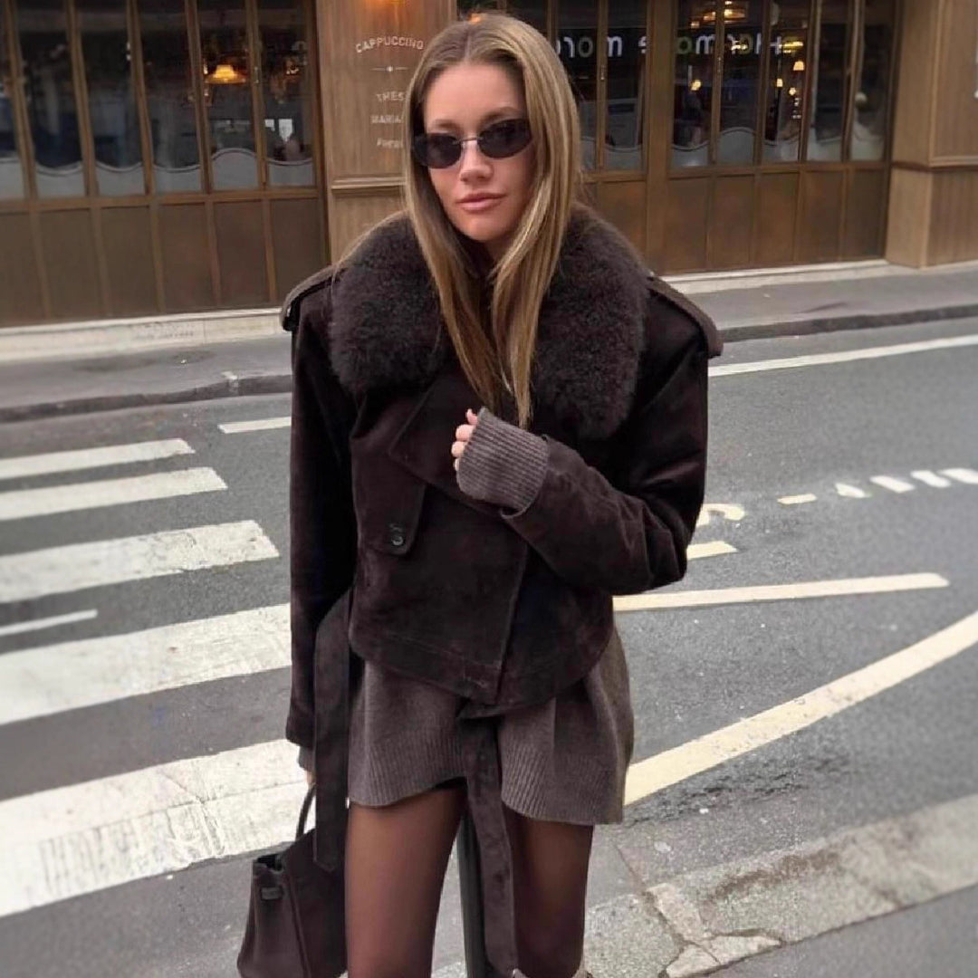 Damen Cropped-Motorjacke aus Wildlederoptik mit voluminösem Teddykragen Drune