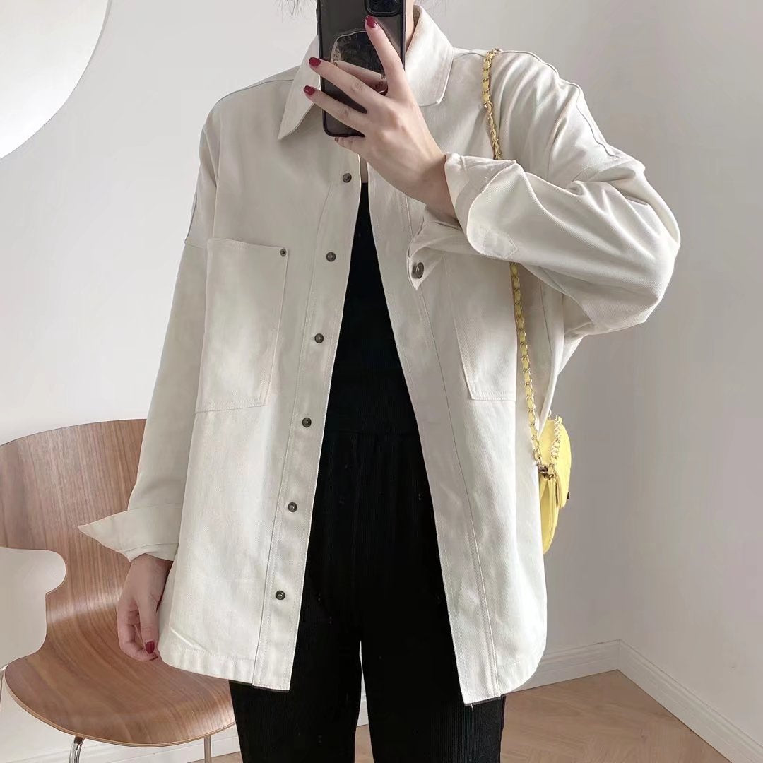 Damen Oversize Jeanshemd‑Jacke mit aufgesetzten Taschen und abgerundetem Saum Drune