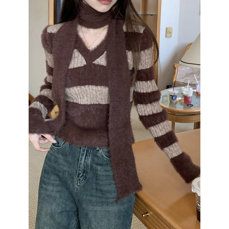 Damen weicher V-Pullover mit gestreiftem Design und dazugehörigem Schal Drune