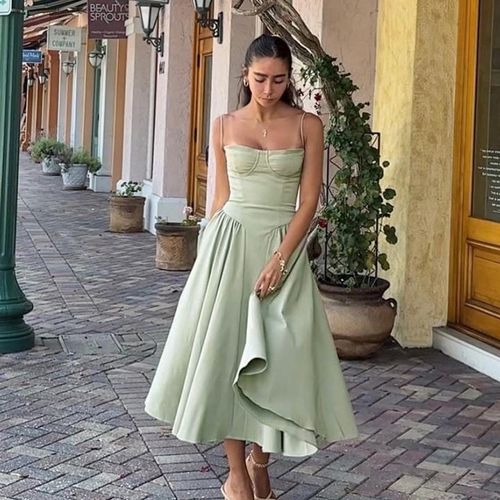 Damen Midi-Kleid mit elegantem Schnitt und komfortablen Trägern Drune