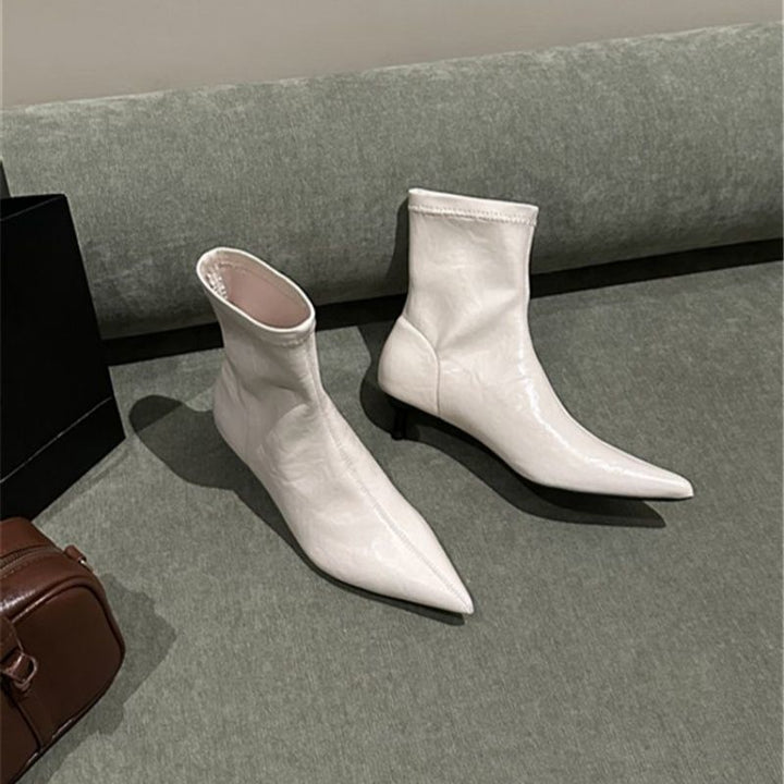 Damen spitz zulaufende Stiefeletten mit sculpted Kitten‑Heel und sockenhaftem Schaft Drune